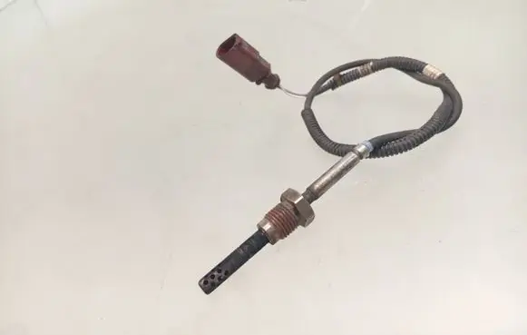 Volkswagen Transporter - Caravelle T5 Exhaust gas temperature sensor 070906088AD