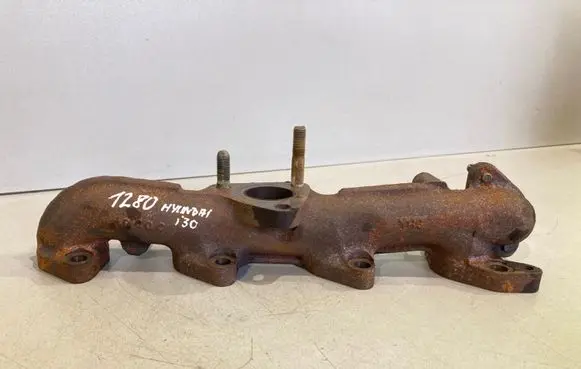 Hyundai i30 Exhaust manifold