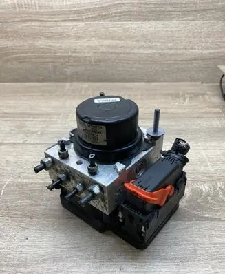 Toyota Yaris ABS Pump 895410D480 445400D280