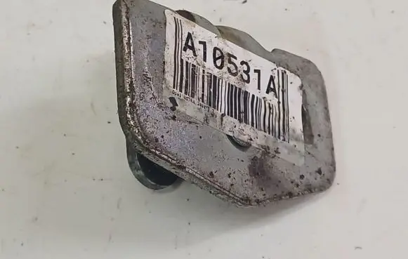 Opel Astra H Front door lock loop/hook striker 