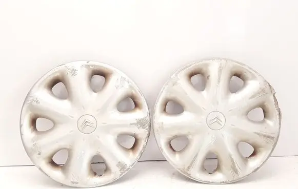 Citroen Xsara Picasso R15 wheel hub/cap/trim 9634799780
