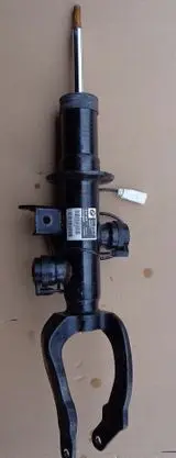 BMW 6 F06 Gran coupe Front shock absorber with coil spring 6857699