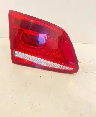 Volkswagen PASSAT B7 Tailgate rear/tail lights 3AE945093K