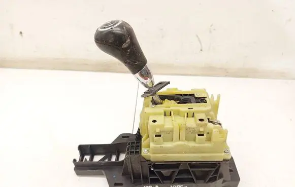 Mercedes-Benz B W245 Gear shifter/selector A1693701009