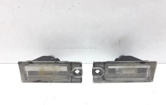 Volvo S80 Number plate light
