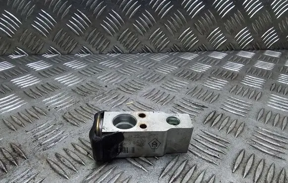 Toyota Prius (XW20) Air conditioning (A/C) expansion valve 