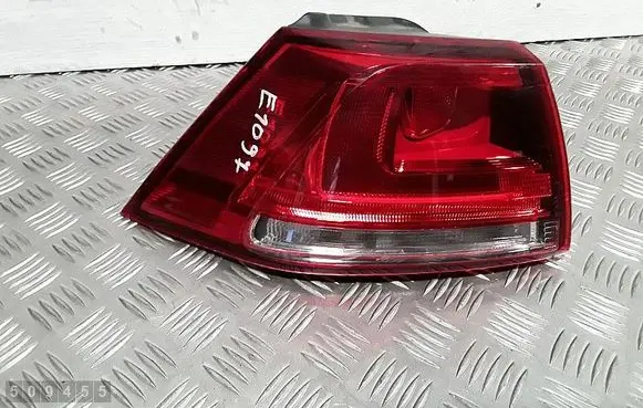 Rear/tail lights