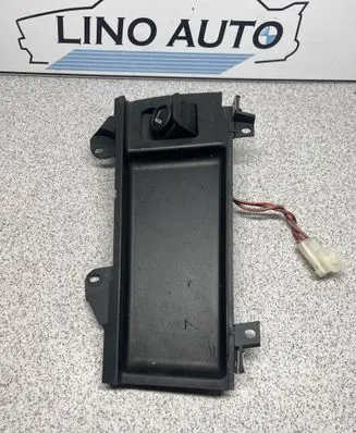 BMW 5 E39 12 V Socket (front) 8159694