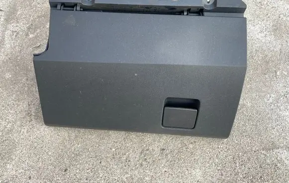 Opel Zafira B Glove box 13150268