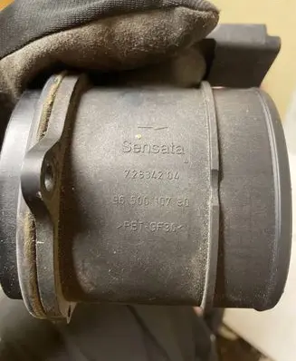 Peugeot 308 Mass air flow meter 72834204 9650010780