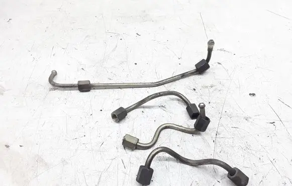 Hyundai Getz Fuel injector supply line/pipe 
