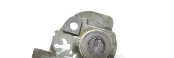 Mazda 3 I Front door lock (next to the handle) 