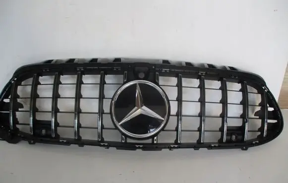 BMW 2 Active Tourer U06 Front bumper upper radiator grill