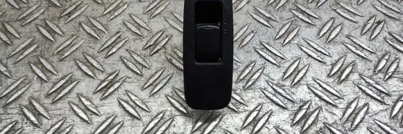 Nissan Qashqai Electric window control switch 25411