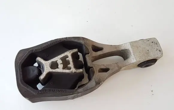 Opel Grandland X Engine mount bracket 9811786680