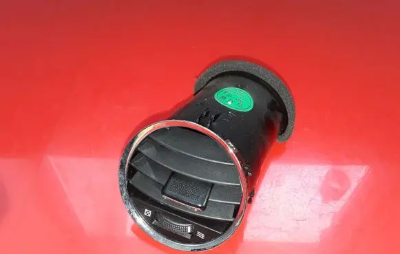 Chevrolet Cruze Dashboard side air vent grill/cover trim 95999097