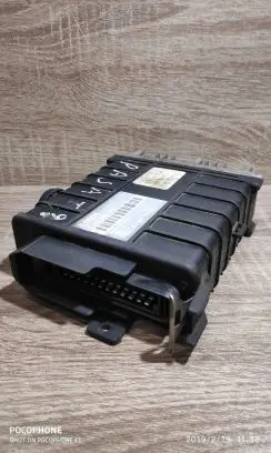 Volkswagen PASSAT B3 Engine control unit/module ECU 443907403g 0280000739