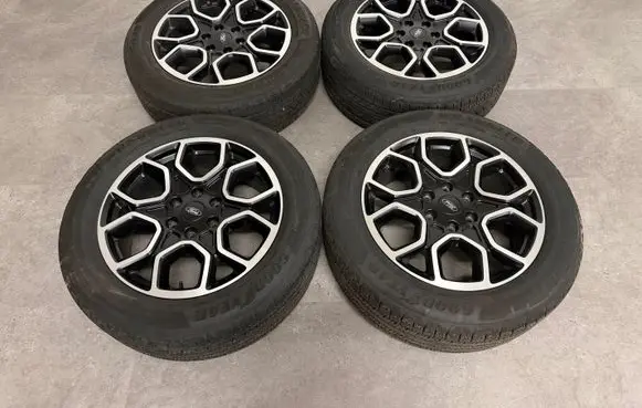 Ford Ranger R20 alloy rim