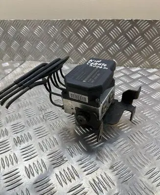 KIA Cerato ABS Pump 956002F000 5WY7221A 10AK6C11A35