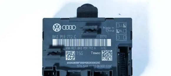 Audi A4 S4 B8 8K Door control unit/module 8K0959792C