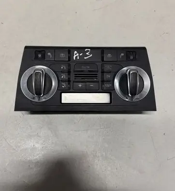 Audi A3 S3 8P Climate control unit 8P0820043BH A2C53301900 0667311008