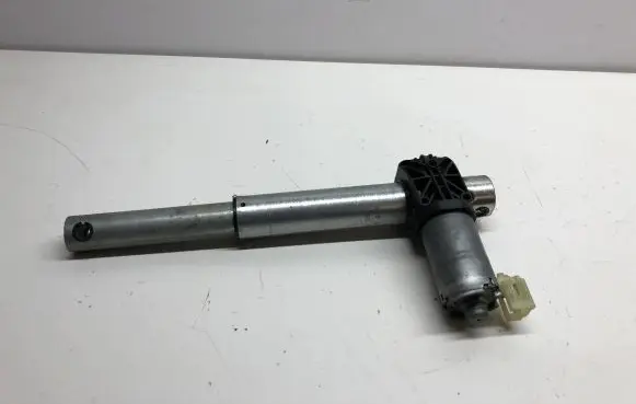BMW 5 F10 F11 Seat adjustment motor 9168758