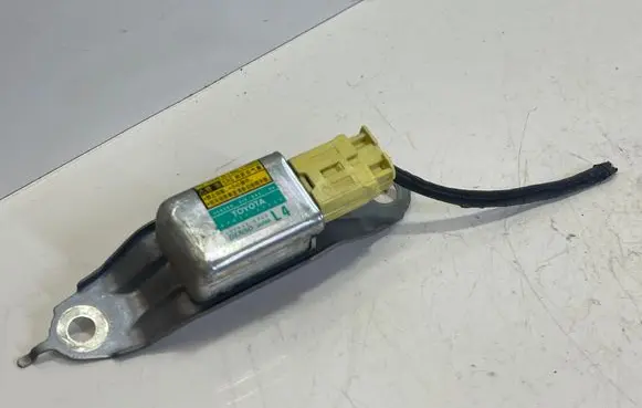 Toyota Prius (XW20) Airbag deployment crash/impact sensor 8983447020 1879000922
