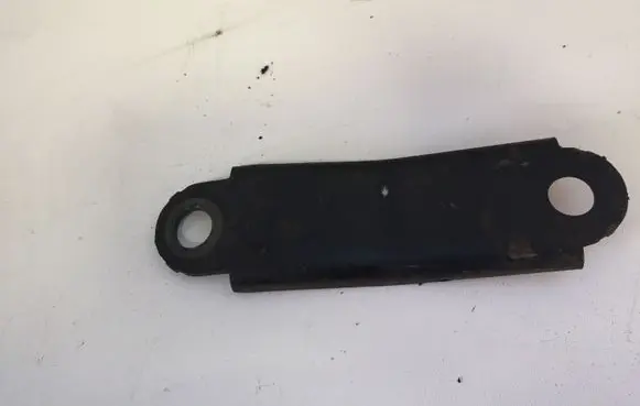 Volvo V70 Engine mount bracket 30748173