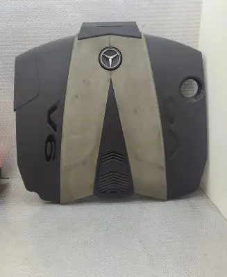 Mercedes-Benz E A207 Engine cover (trim) A6420105867
