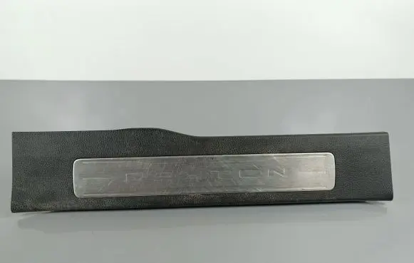 SsangYong Rexton Rear sill trim cover 7729136000