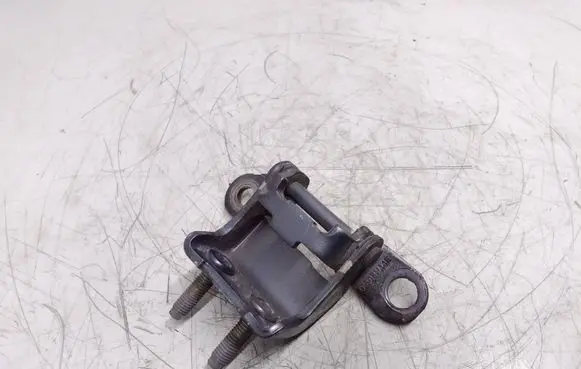 Honda Civic Rear door upper hinge 069SMA4E