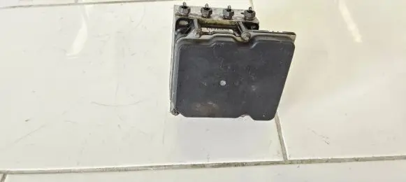 Nissan Qashqai ABS Pump 0265951223 00107Q0588