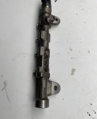 Opel Insignia A Fuel main line pipe 55576177 0445214221 634558