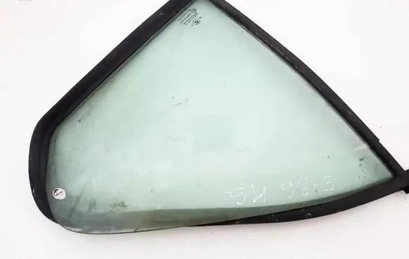 Rear vent window glass