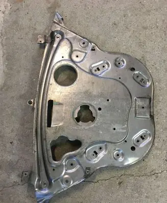 BMW 7 F01 F02 F03 F04 Engine splash shield/under tray 6777727 677772703