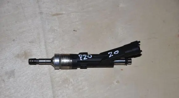 Citroen C4 II Picasso Fuel injector 9810335380
