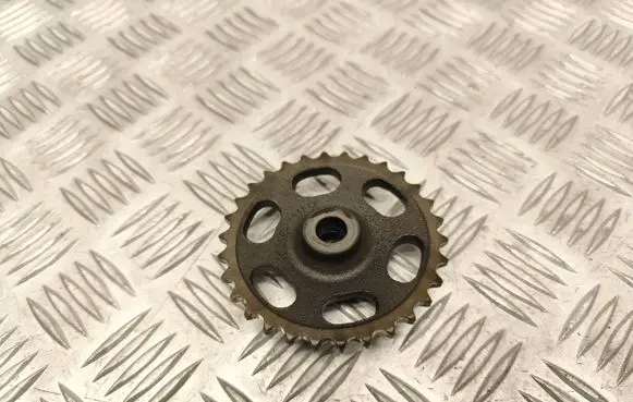 Mercedes-Benz E W212 Timing chain sprocket A6510520000