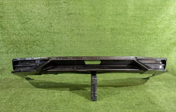 Hyundai Elantra VII Rear bumper trim bar molding 