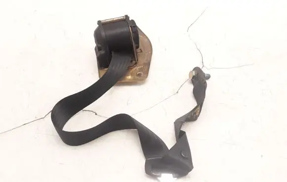 Alfa Romeo 166 Rear seatbelt 044047 E2044047