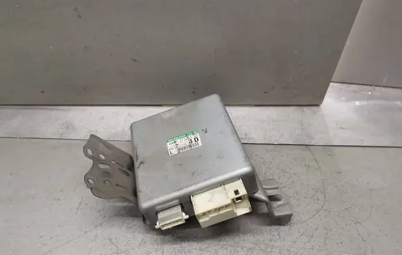 Toyota Auris 150 Power steering control unit/module 8965002390 6700001464