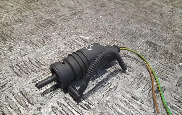 Audi A2 Windscreen/windshield washer pump