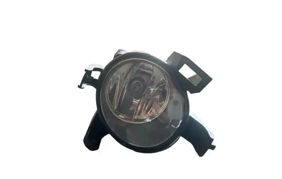 Nissan Quest Front fog light 261555Z000C 89202851