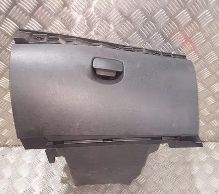 Renault Megane III Glove box 681080020R