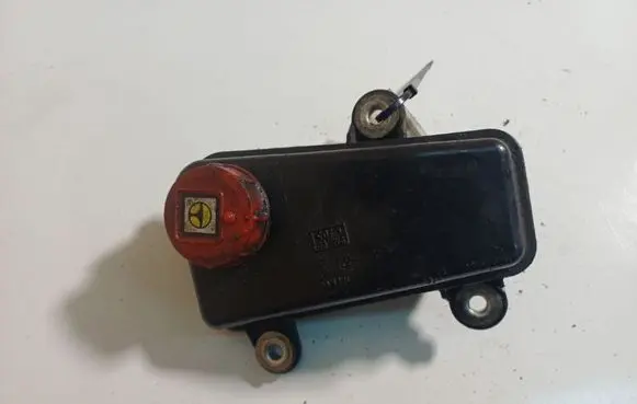 Alfa Romeo 159 Power steering fluid tank/reservoir