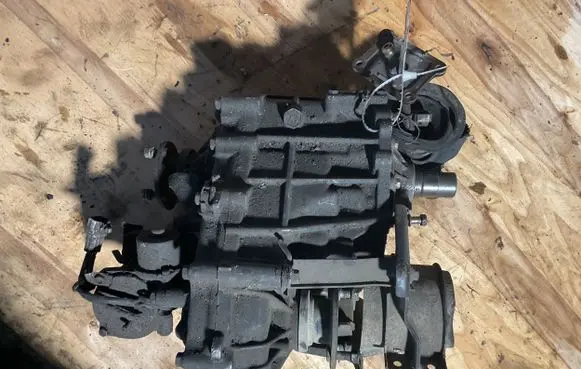 Gearbox transfer box case