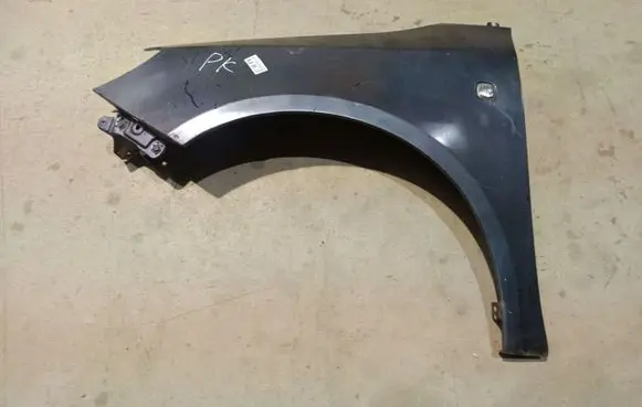 Skoda Roomster (5J) Fender