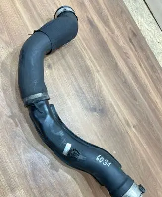 BMW 5 F10 F11 Intercooler hose/pipe 7809834