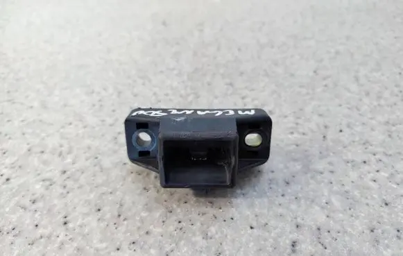 Renault Megane I Tailgate/trunk/boot lock/latch/bracket 