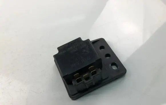 Nissan Navara D22 Other control units/modules 285303S300