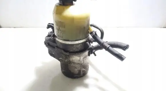 Opel Astra H Power steering pump